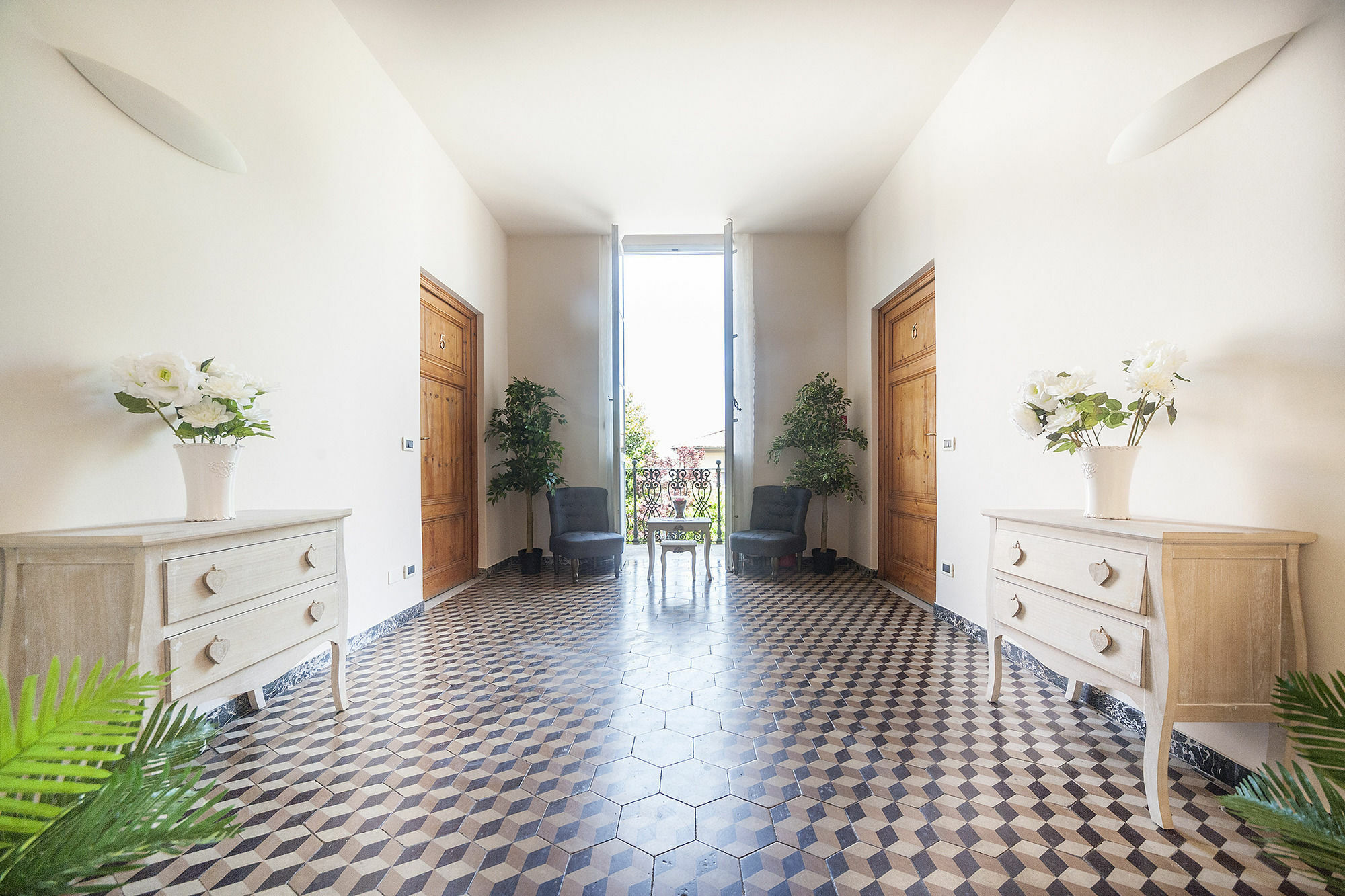 Lucca Relais Bed & Breakfast ภายนอก รูปภาพ